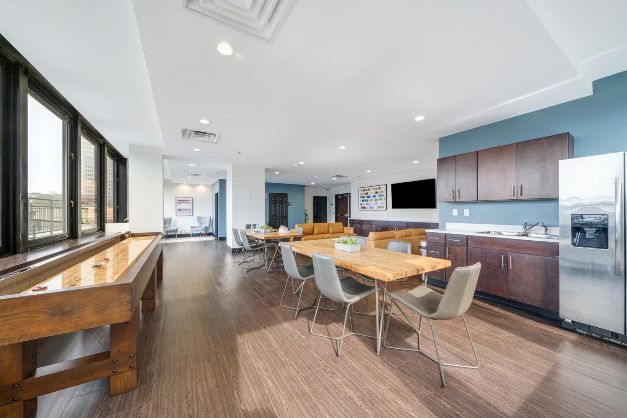 Sweeping Stadium Views Wonderfully Located 24-7 Parking Gym Lounge พิตต์สเบิร์ก ภายนอก รูปภาพ